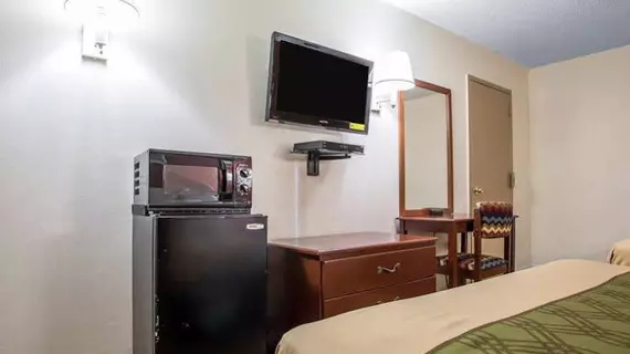 Econo Lodge Fort Lee | New Jersey - Fort Lee - Paramus (ve civarı) - Fort Lee