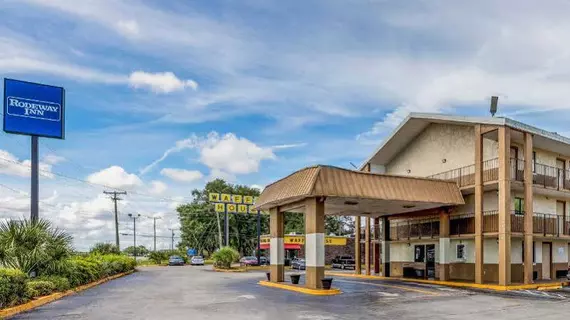 Rodeway Inn Tampa | Florida - Tampa (ve civarı) - Tampa