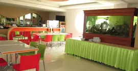 Dewarna Hotel Sutoyo | Doğu Cava - Malang - Singosari