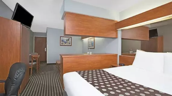 Microtel Inn & Suites Dallas/Garland | Teksas - Dallas (ve civarı) - Garland