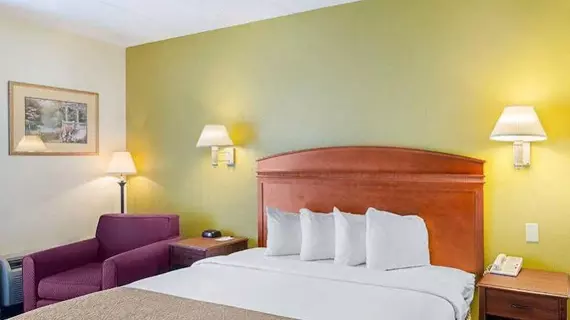 Quality Inn & Suites Worcester | Massachusetts - Worcester (ve civarı) - Worcester