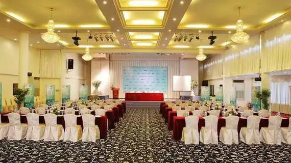 First Executive Wing Hotel | Binh Duong (vilayet) - Ho Şi Min Şehri (ve civarı) - Ho Chi Minh City - Tan Binh