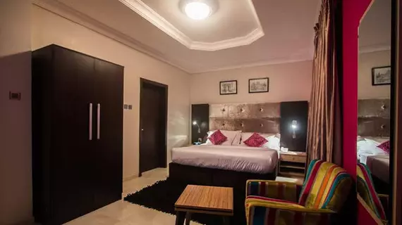 Le Paris Continental Lagos | Lagos (ve civarı) - Lekki - Lekki Kademe 1