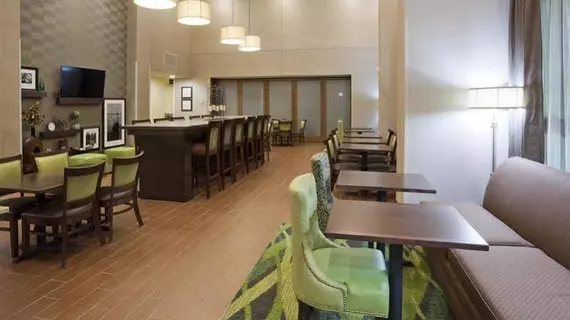 Hampton Inn & Suites Minneapolis/West-Minnetonka | Minnesota - Minneapolis - St. Paul (ve civarı) - Minnetonka