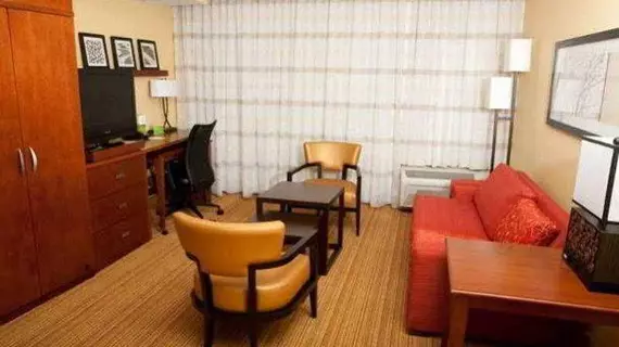 Courtyard by Marriott Norman | Oklahoma - Oklahoma City (ve civarı) - Norman