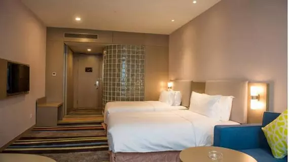 Holiday Inn Express Guangzhou Baiyun Airport | Guangdong - Guangzhou (ve civarı) - Guangzhou - Renhezhen