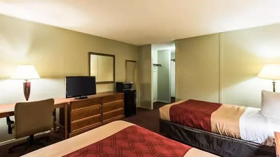 Econo Lodge Austin | Minnesota - Rochester (ve civarı) - Austin