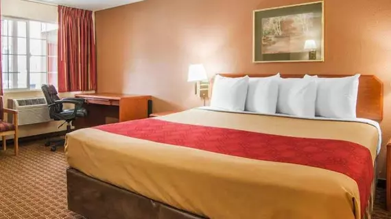 Econo Lodge Inn & Suites | Oregon - Portland (ve civarı) - Hillsboro