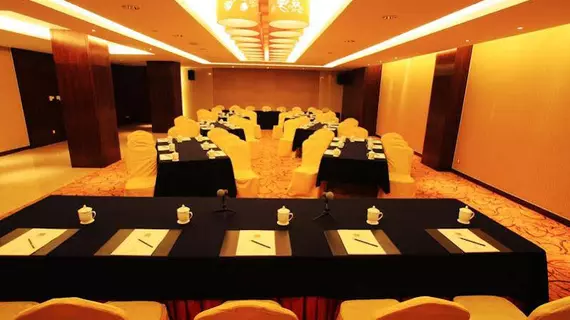 New Century Hangzhou Qiandao Lake Longting Hotel | Zhejiang - Hangzhou - Chun'an