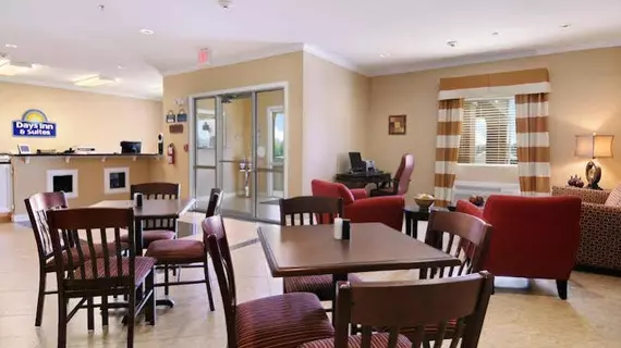 Days Inn & Suites Cabot | Arkansas - Little Rock (ve civarı) - Cabot