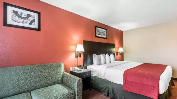 Quality Inn & Suites La Vergne | Tennessee - Nashville-Davidson - Nashville (ve civarı) - La Vergne