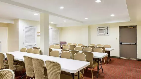 Quality Inn & Suites | Pensilvanya - Gettysburg (ve civarı) - Gettysburg