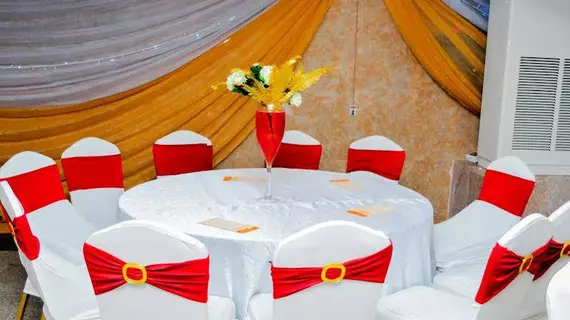 R & A City Hotel | Lagos (ve civarı) - Lagos - Onigbongbo - Ikeja