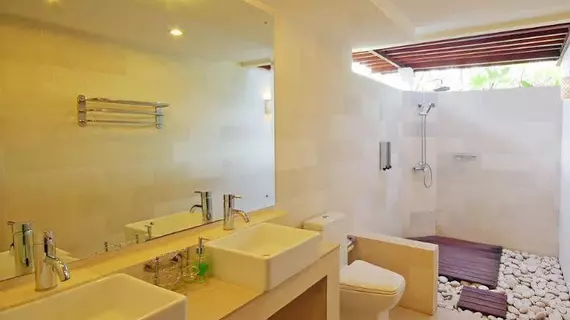 Frangipani Beach Villa | Bali - Buleleng - Lovina