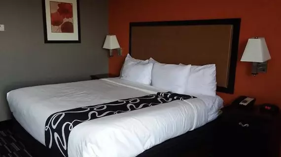 La Quinta Inn & Suites Memphis Airport Graceland | Tennessee - Memphis (ve civarı) - Memphis