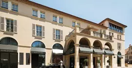 Hôtel de Paris Saint-Tropez | Provence - Alpes - Cote d'Azur - Var - Sainte-Maxime - Saint-Tropez (ve civarı) - Saint-Tropez - Saint-Tropez Kent Merkezi