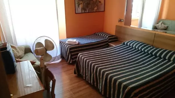 Hotel Urbis | Lazio - Roma (ve civarı) - Roma Kent Merkezi - Rione XVIII Castro Pretorio