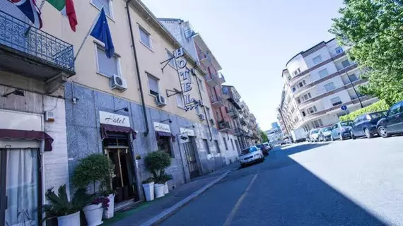 Hotel Adriano | Piedmont - Turin (ve civarı) - Turin - San Paolo