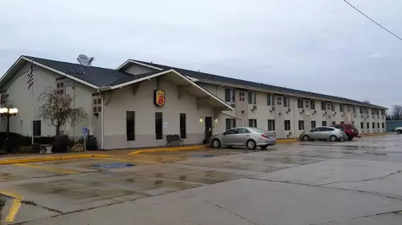 Super 8 Motel - Keokuk | Iowa - Burlington (ve civarı) - Keokuk