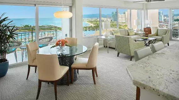 Ilikai and Luxury Suites | Hawaii - Honolulu - Waikiki