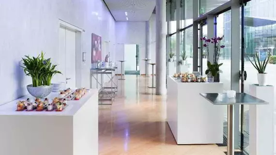 Innside by Meliá München Parkstadt Schwabing | Bavyera - Münih (ve civarı) - Münih Kent Merkezi - Schwabing