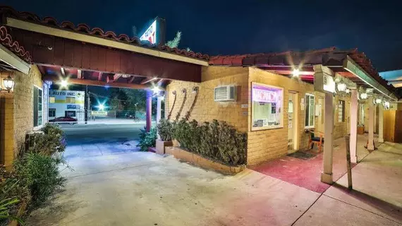 El Patio Inn | Kaliforniya - Los Angeles County - Studio City