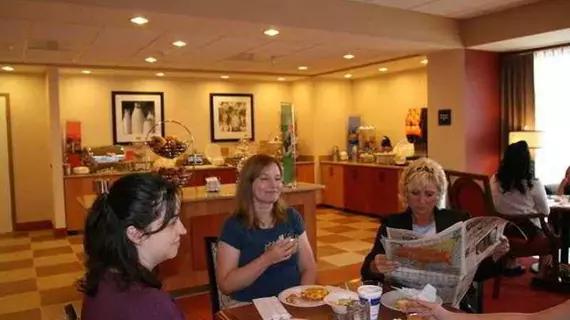 Hampton Inn St. Louis-Columbia | Missouri - St. Louis (ve civarı) - Columbia