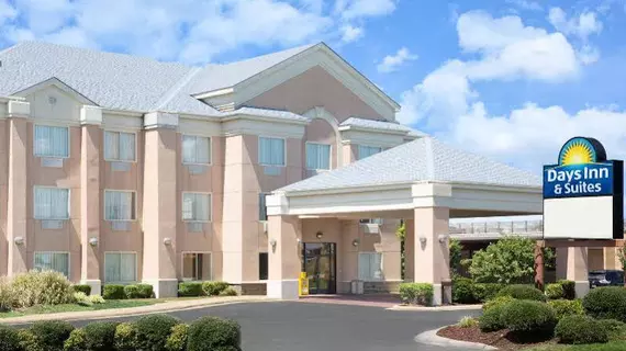 DAYS INN & SUITES POCAHONTAS | Arkansas - Pocahontas