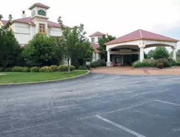 La Quinta Inn & Suites St. Louis Westport | Missouri - St. Louis (ve civarı) - Maryland Heights