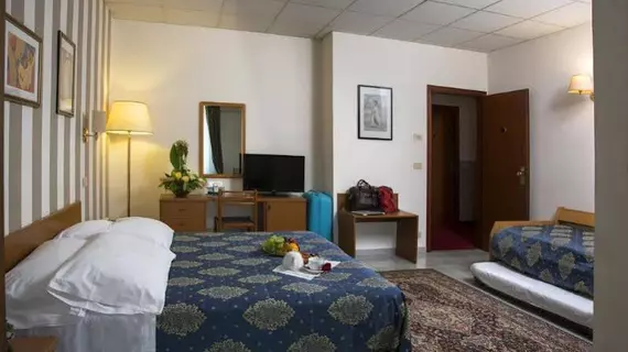 Hotel Redebora | Sicilya - Messina (vilayet) - Torregrotta