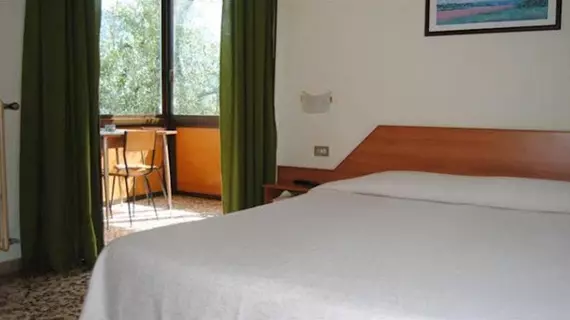 Hotel Mercedes | Lombardy - Brescia (il) - Limone sul Garda