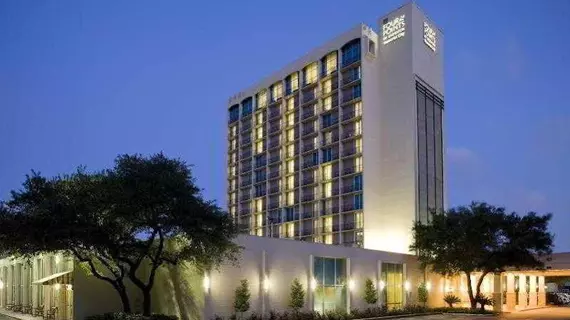 Four Points by Sheraton Houston - CITYCENTRE | Teksas - Houston (ve civarı) - Houston - Hunters Creek Village - Memorial