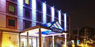 Novotel London Heathrow Airport