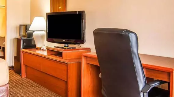 Econo Lodge Inn & Suites | Oregon - Portland (ve civarı) - Hillsboro