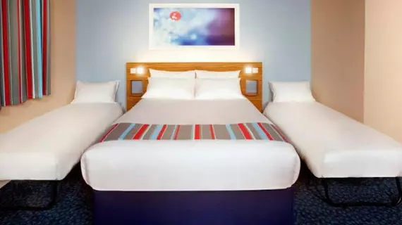 TRAVELODGE LONDON CHESSINGTON TOLWORTH | Londra (ve civarı) - Surbiton - Tolworth