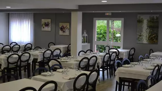 Hotel Piramide | Galicia - Pontevedra (vilayet) - Sanxenxo - Paxariñas