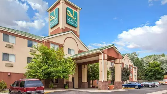 Quality Inn & Suites Lakewood | Kolorado - Denver (ve civarı) - Lakewood