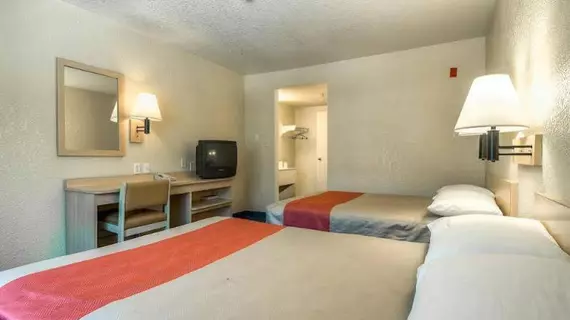 Motel 6 Anaheim Buena Park | Kaliforniya - Orange County - Anaheim