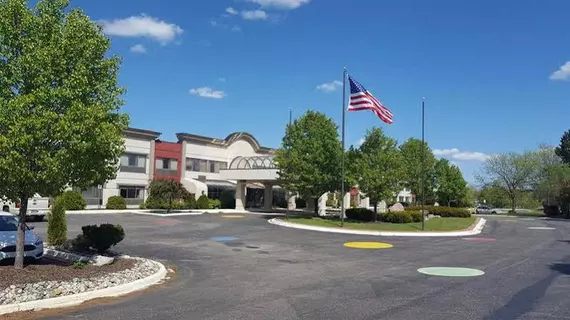 Days Inn & Suites Rochester Hills | Michigan - Detroit (ve civarı) - Rochester Hills