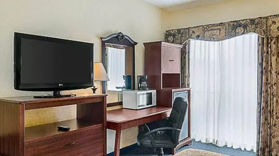 Quality Inn & Suites Worcester | Massachusetts - Worcester (ve civarı) - Worcester