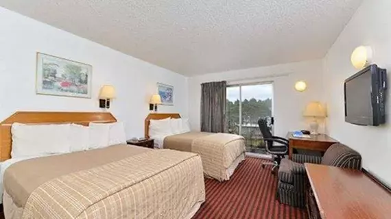 Rodeway Inn & Suites | Oregon - Oregon Coast - Lincoln City