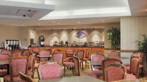 Baymont Inn and Suites Warren | Michigan - Detroit (ve civarı) - Warren