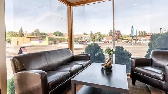 Rodeway Inn and Suites | Washington - Yakima