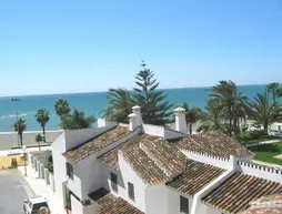 Terrasol Pirámides Puerto Blanco | Andalucia - Malaga İli - La Axarquía - Velez-Malaga