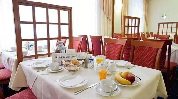 NOVINA HOTEL Südwestpark | Bavyera - Orta Franconia