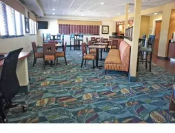 La Quinta Inn and Suites Edmond | Oklahoma - Oklahoma City (ve civarı) - Edmond