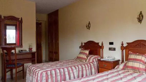 Hostal Siete Picos | Kastilya ve Leon - Segovia (vilayet) - El Espinar