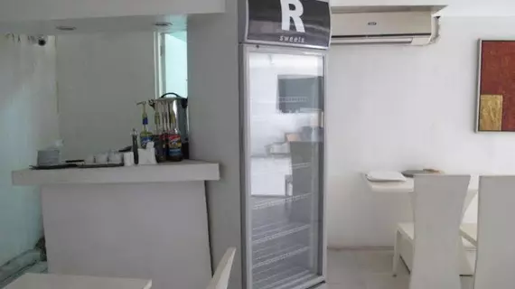 R Suites & Cafe | Mandaue