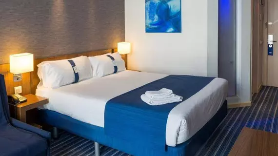 Holiday Inn Express Madrid Leganes | Madrid Özerk Topluluğu - Madrid (ve civarı) - Leganes