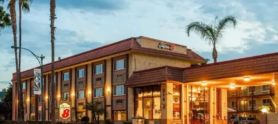 Super 8 Anaheim Disneyland Drive | Kaliforniya - Orange County - Anaheim - Anaheim Resort